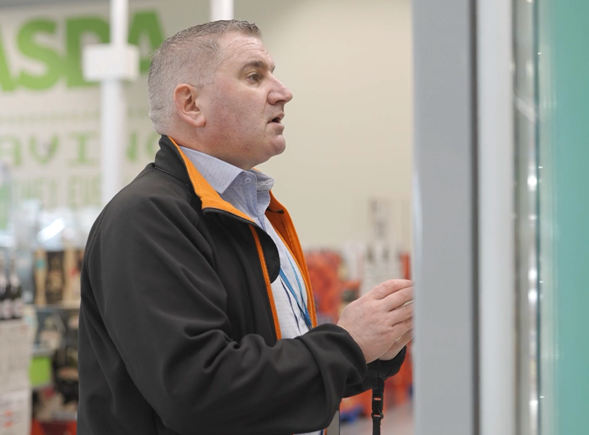 The Comprehensive Guide to Retail Marketing (1) Retail_Marketing